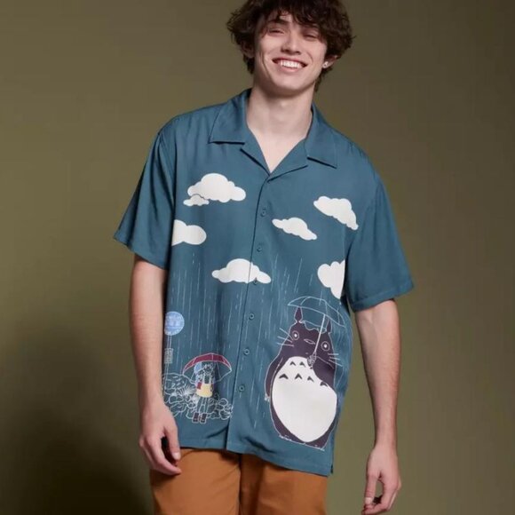 Hot Topic Other - Our Universe Studio Ghibli My Neighbor Totoro Catbus Woven Button-Up